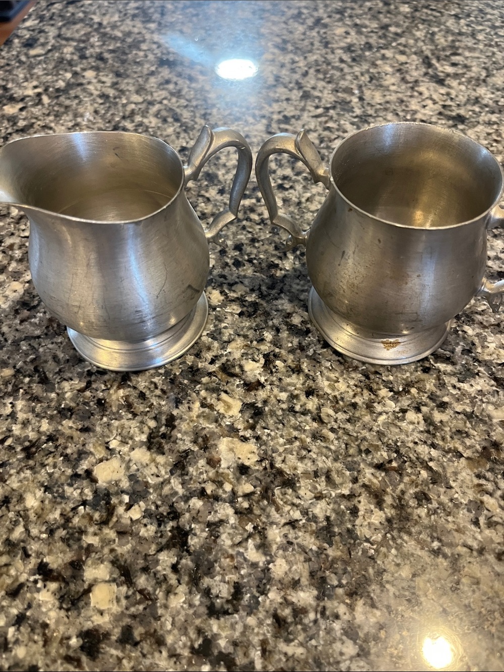 Poole pewter - 2209 Silver-Tone Creamer and Sugar Set - Classic Metal Finish